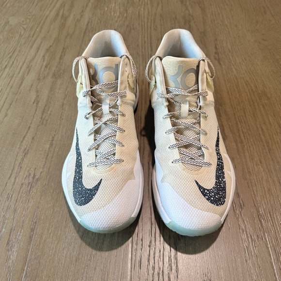 Nike KD Trey 5 Basketball Shoes Size 9.5 Cream Black - Picture 3 of 11